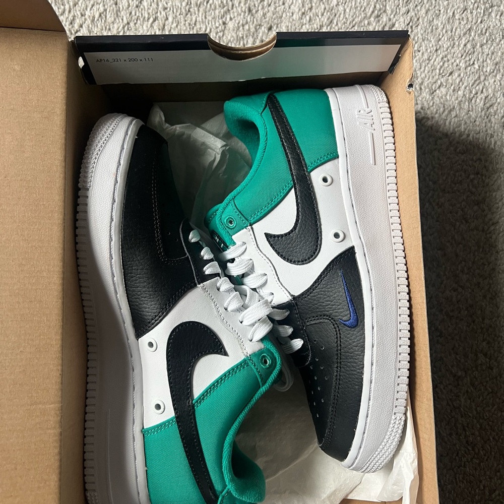 Nike Air Force 1 Low Green Black White